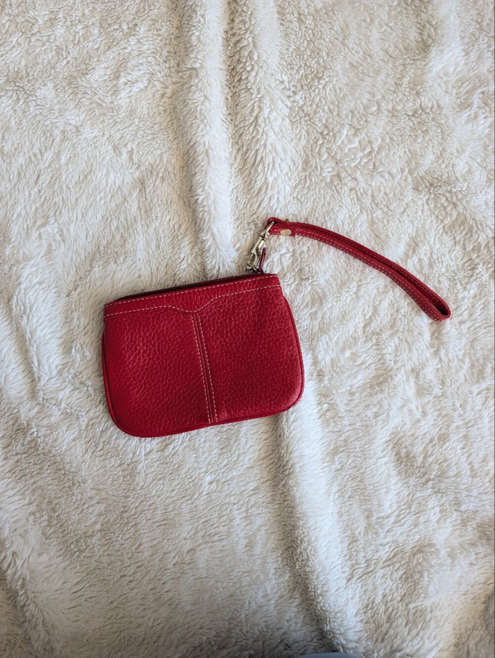 Dooney & Bourke Vintage Y2K 90s Red Pebbled Leather Wristlet‎
